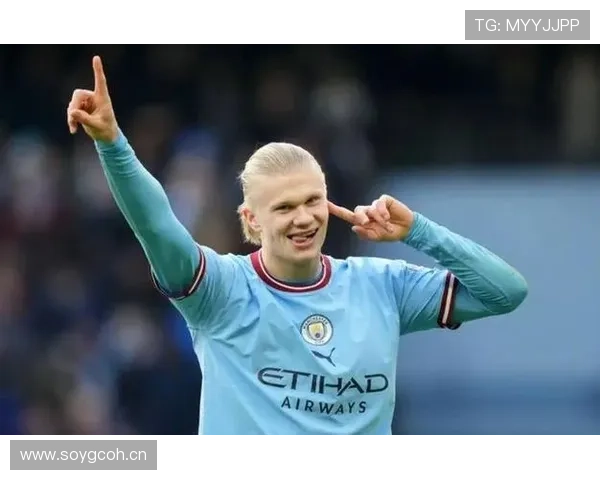 哈兰德是吃饼型前锋还是顶级中锋？终结能力与战术角色解析